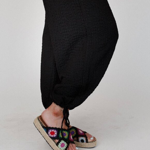 New! THREE BIRD NEST Perfect Timing Textured Jumpsuit Black Size Medium - Picture 3 of 5